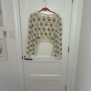 House of Harlow 1960 Crochet Floral Fringe Poncho